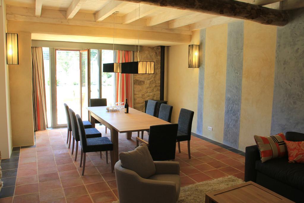 Готель Hollyoaks Estate Saint-Pons-la-Calm Номер фото